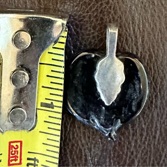 Murano glass unique heart pendant with silver plated loop for a necklace. - Picture 3 of 3